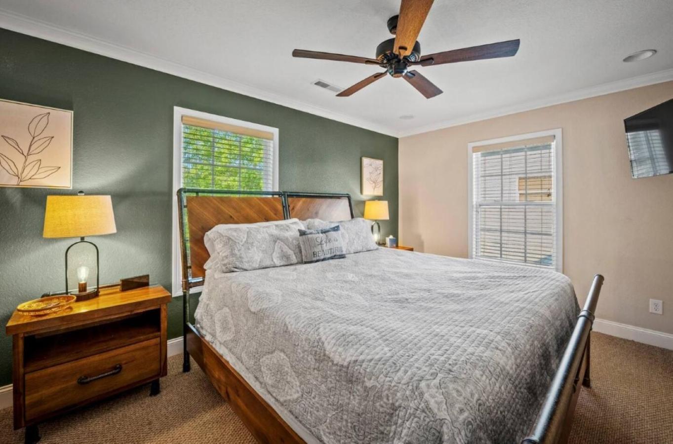 Creekside Cottage*Hot Tub*Entire Home-Pigeon Forge Bagian luar foto
